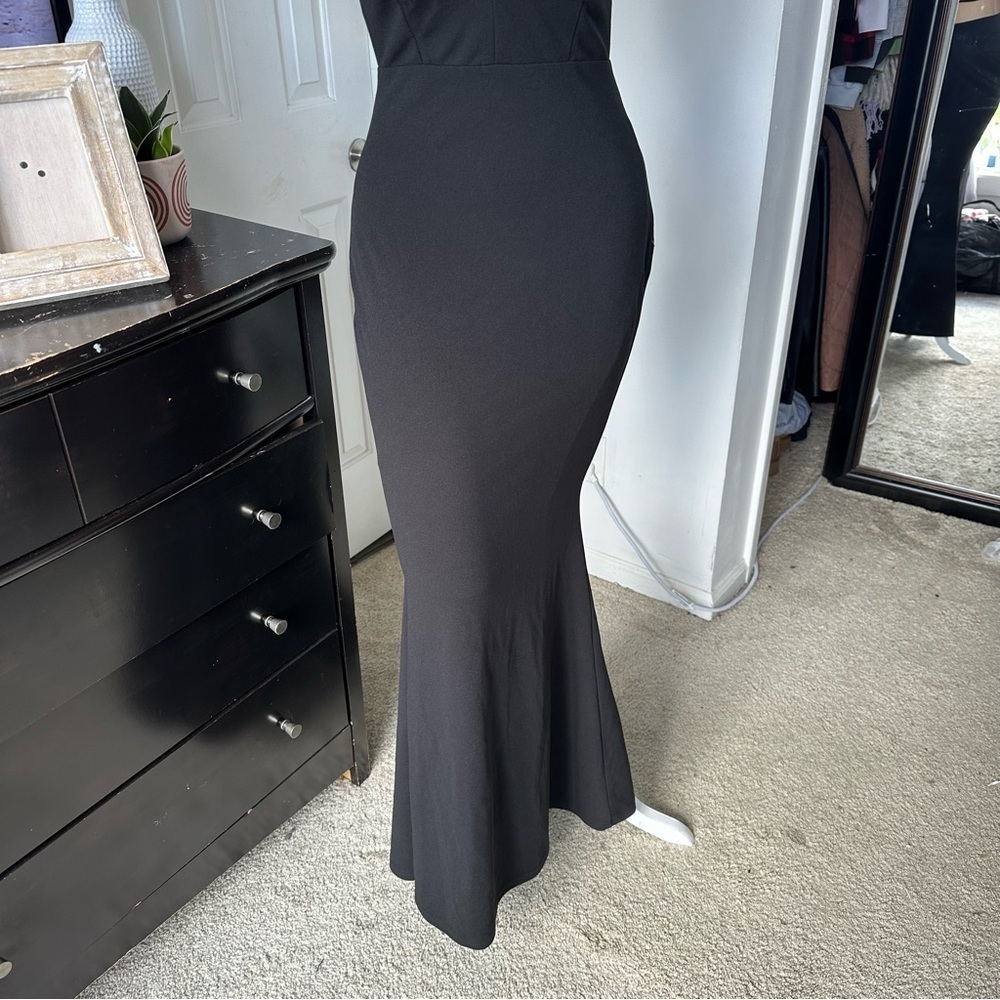 LULU’S ALL THIS ALLURE STRAPPY BACKLESS MERMAID MAXI DRESS - Picture 8 of 16